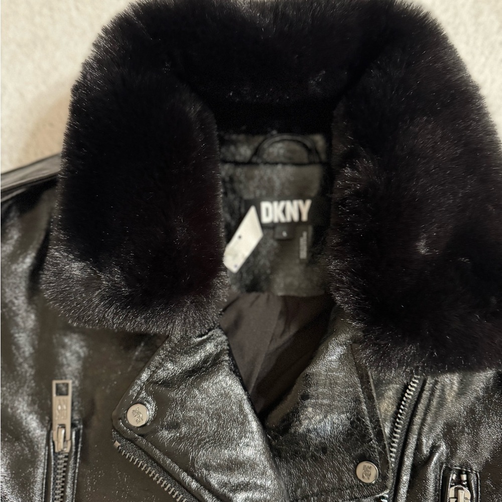 DKNY Women's Glossy Black faux Leather Jacket with Fur Collar - Picture 3 of 5